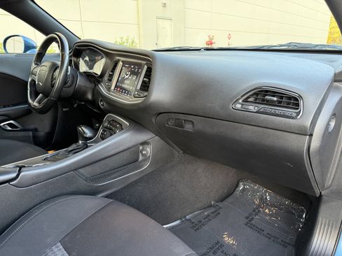Used 2020 Dodge Challenger R/T Scat Pack w/ Shaker Package image 23