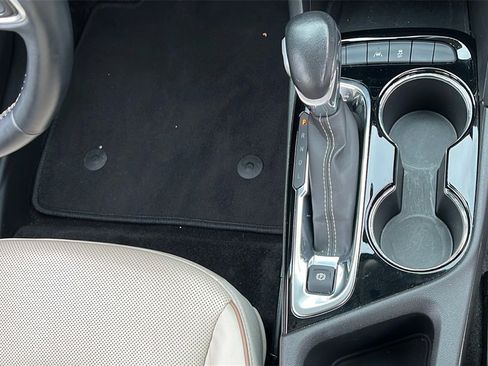 Used 2024 Buick Encore GX Avenir w/ Avenir Convenience Package image 7