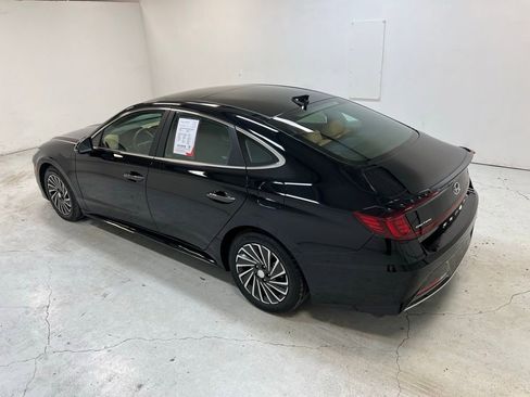 Used 2023 Hyundai Sonata Limited image 5