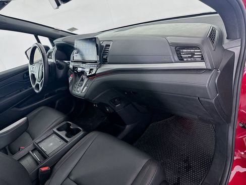 Used 2025 Honda Odyssey Sport-L image 30