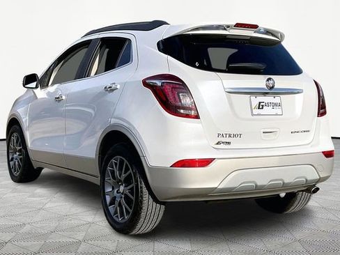 Used 2019 Buick Encore Sport Touring image 4