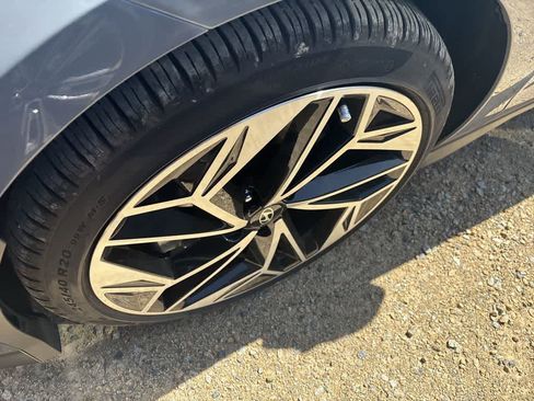 Used 2024 Hyundai Ioniq 6 Limited image 2