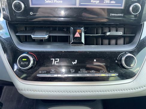 Used 2021 Toyota Corolla SE image 20