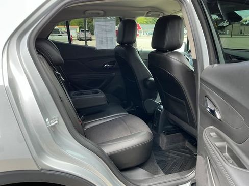 Used 2022 Buick Encore Preferred w/ Safety Package image 15