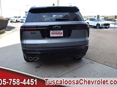 New 2026 Chevrolet Traverse LT image 8