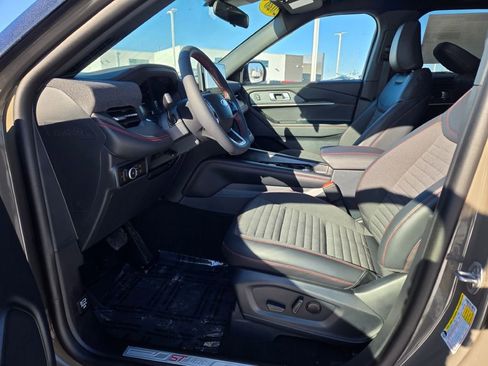 New 2026 Ford Explorer ST-Line image 22