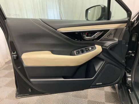 Used 2023 Subaru Outback Limited XT w/ Popular Package #2 AWD/4WD image 10