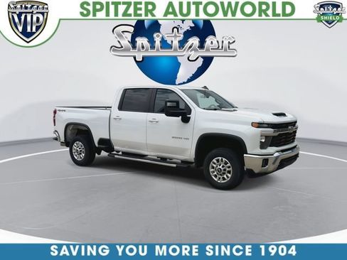 Used 2025 Chevrolet Silverado 2500 LT w/ Convenience Package AWD/4WD image 3