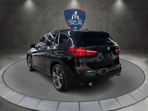 Used 2019 BMW X1 sDrive28i w/ M Sport Package FWD image 3