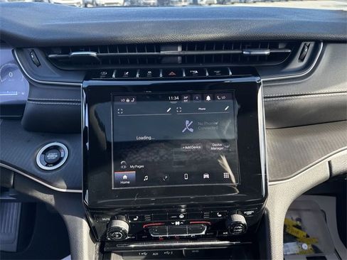 Used 2023 Jeep Grand Cherokee Laredo w/ Luxury Tech Group I image 17