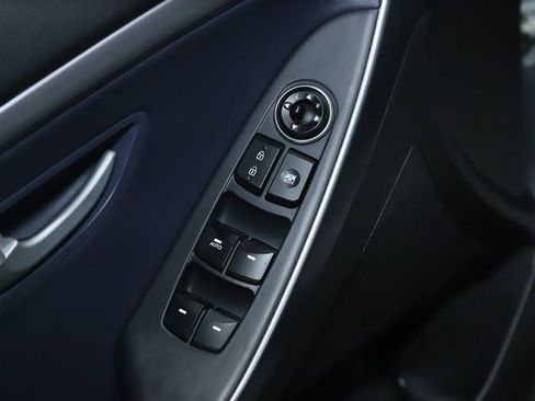 Used 2014 Hyundai Elantra GT w/ Option Group 02 image 16