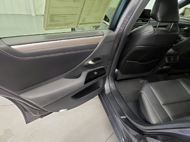 Used 2023 Lexus ES 300h F Sport FWD image 21