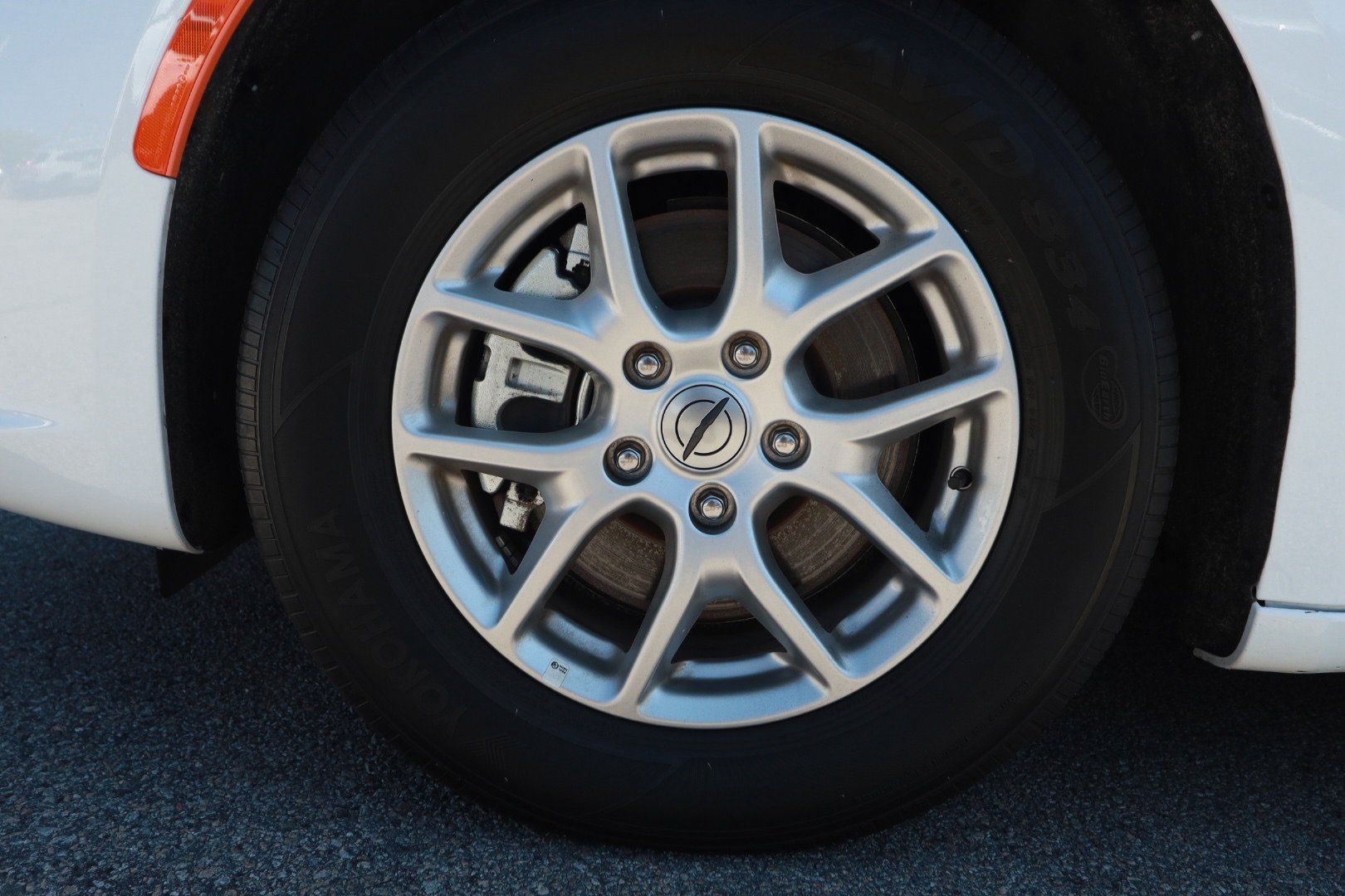 Used 2025 Chrysler Pacifica Select FWD image 9