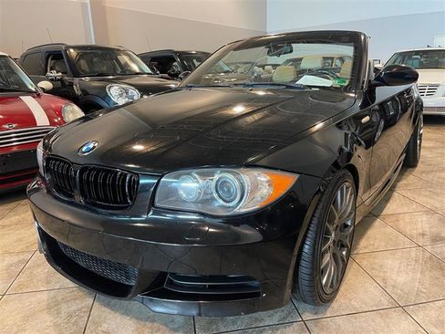 Used 2009 BMW 135i Convertible image 1