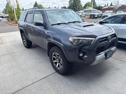 Used 2021 Toyota 4Runner TRD Off-Road Premium AWD/4WD image 2