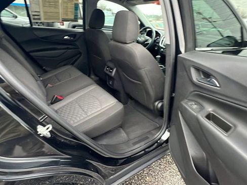 Used 2020 Chevrolet Equinox LT image 18