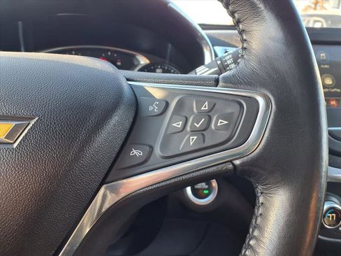 Used 2019 Chevrolet Equinox LT image 16