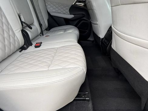 Used 2022 Mitsubishi Outlander SEL AWD/4WD image 46