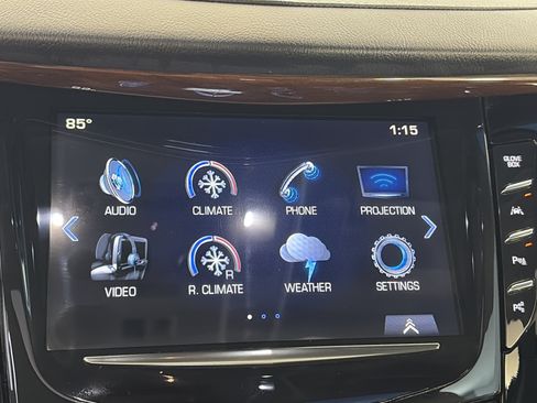 Used 2017 Cadillac Escalade Premium Luxury AWD/4WD image 21