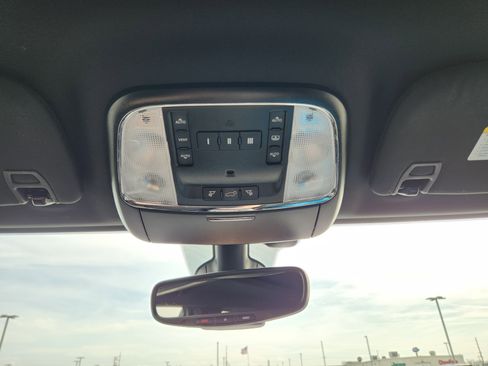 Used 2020 Jeep Grand Cherokee Limited w/ Luxury Group II image 20