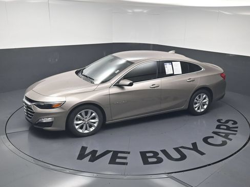 Used 2024 Chevrolet Malibu LT FWD image 29