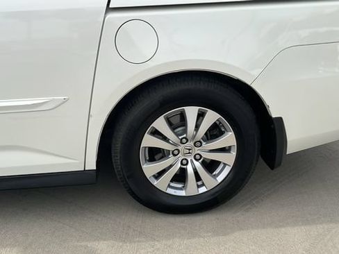 Used 2016 Honda Odyssey EX image 23