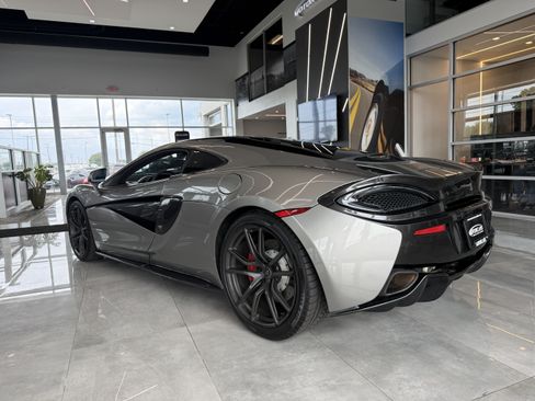 Used 2017 McLaren 570S RWD image 5