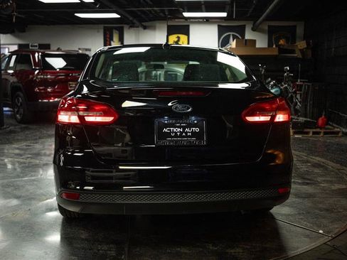 Used 2018 Ford Focus SE image 6