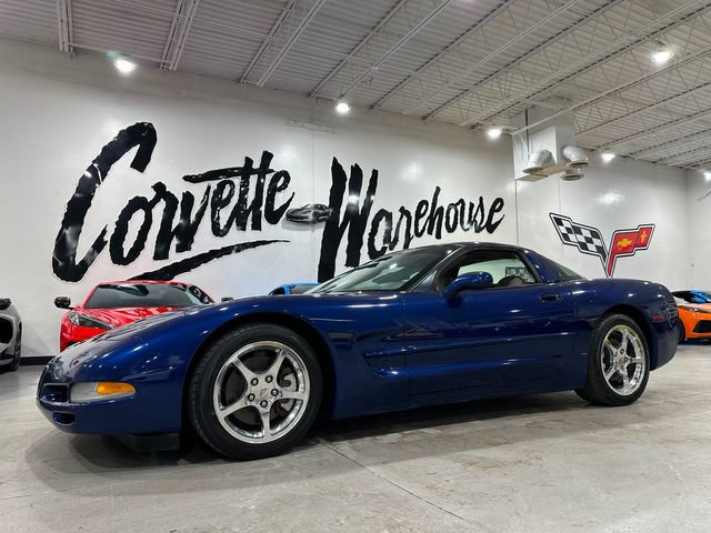 Used 2004 Chevrolet Corvette Coupe w/ Preferred Equipment Group RWD image 16