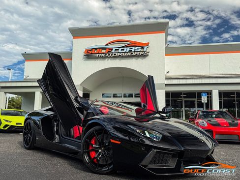 Used 2016 Lamborghini Aventador LP 700-4 image 1