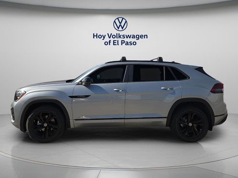 New 2026 Volkswagen Atlas Cross Sport SEL R-Line AWD/4WD image 5