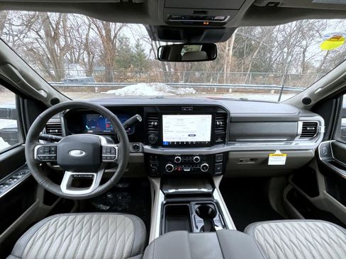 New 2026 Ford F450 Platinum w/ Platinum Plus Package image 13