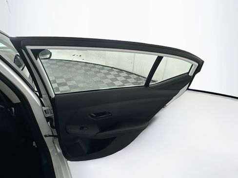Used 2024 Nissan Sentra SV FWD image 28