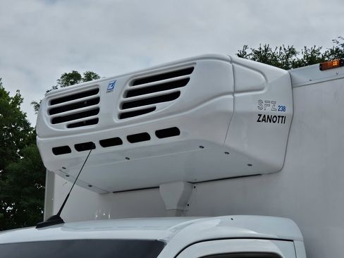 Used 2023 Mercedes-Benz Sprinter 3500 image 10