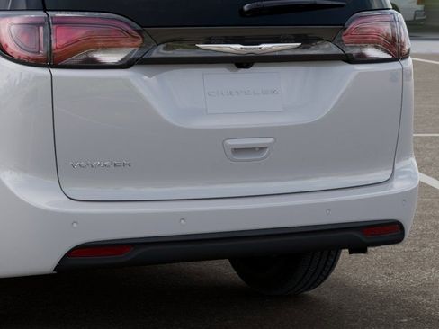 New 2026 Chrysler Voyager LX FWD image 13
