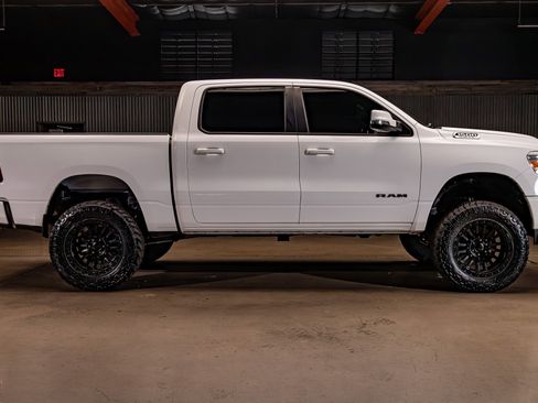 Used 2020 RAM 1500 Big Horn AWD/4WD image 11