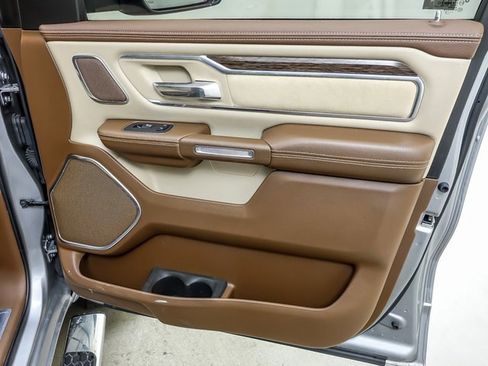 Used 2019 RAM 1500 Laramie image 27