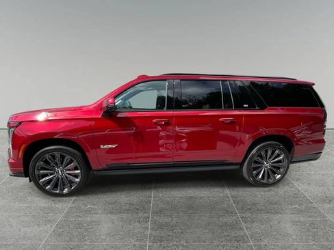 New 2026 Cadillac Escalade ESV V AWD/4WD image 2
