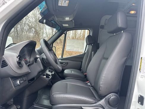 New 2025 Mercedes-Benz Sprinter 2500 image 9