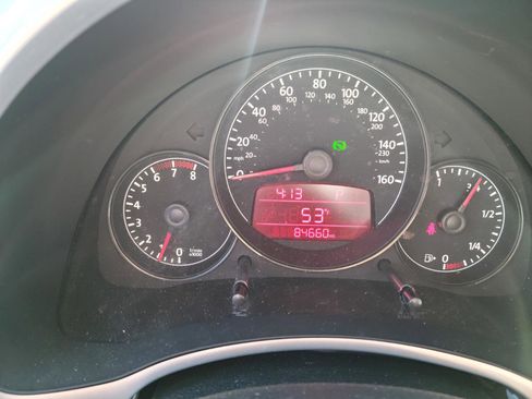 Used 2012 Volkswagen Beetle Turbo image 17