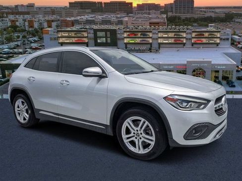 Used 2021 Mercedes-Benz GLA 250 image 1