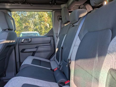 New 2025 Ford Bronco 4-Door image 14