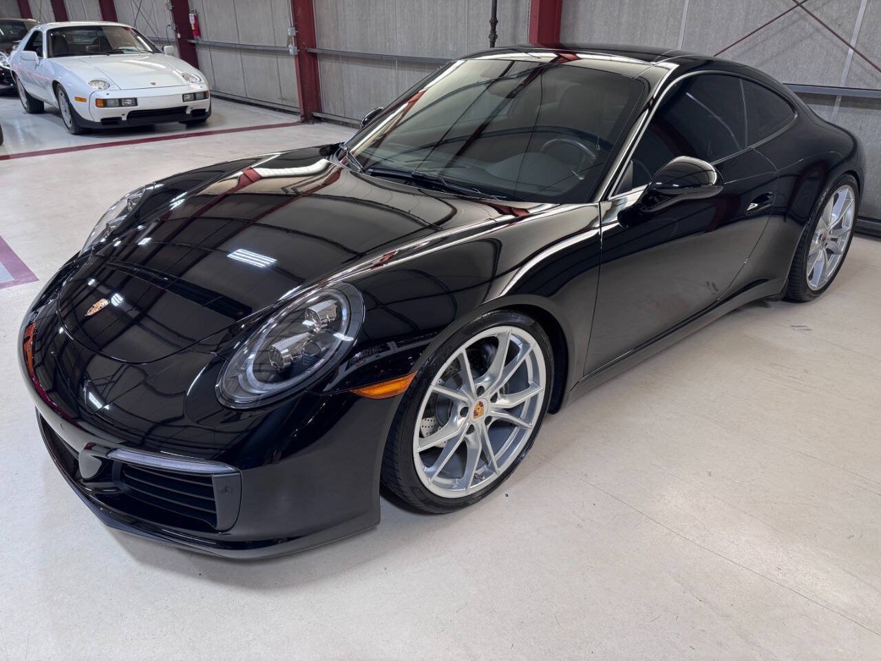 Used 2019 Porsche 911 Carrera image 19