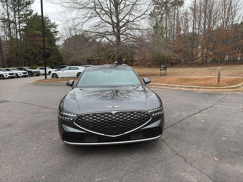 Used 2025 Genesis G90 3.5T image 2