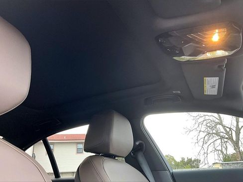 New 2026 BMW 550e xDrive image 22