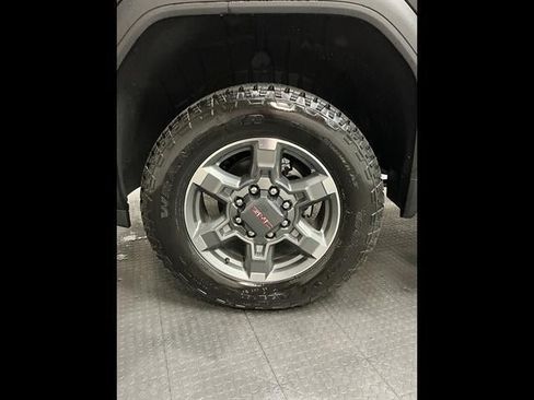 New 2026 GMC Sierra 2500 SLT w/ SLT Premium Package AWD/4WD image 39