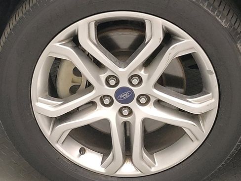 Used 2015 Ford Edge Titanium w/ Technology Package FWD image 31