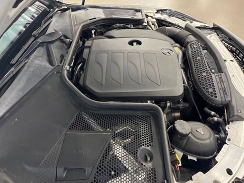 Used 2019 Mercedes-Benz C 300 4MATIC Sedan image 36