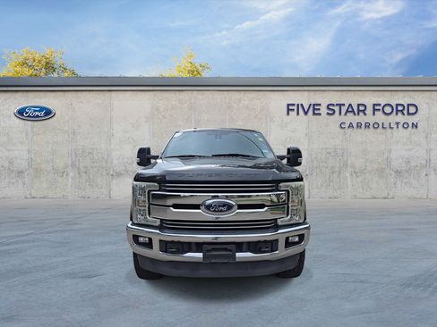 Used 2017 Ford F250 Lariat w/ Lariat Ultimate Package AWD/4WD image 3