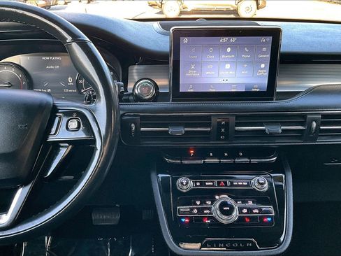 Used 2021 Lincoln Corsair FWD image 6